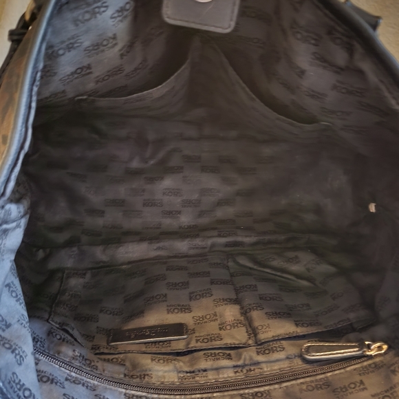 Michael Kors Tote - Picture 5 of 9